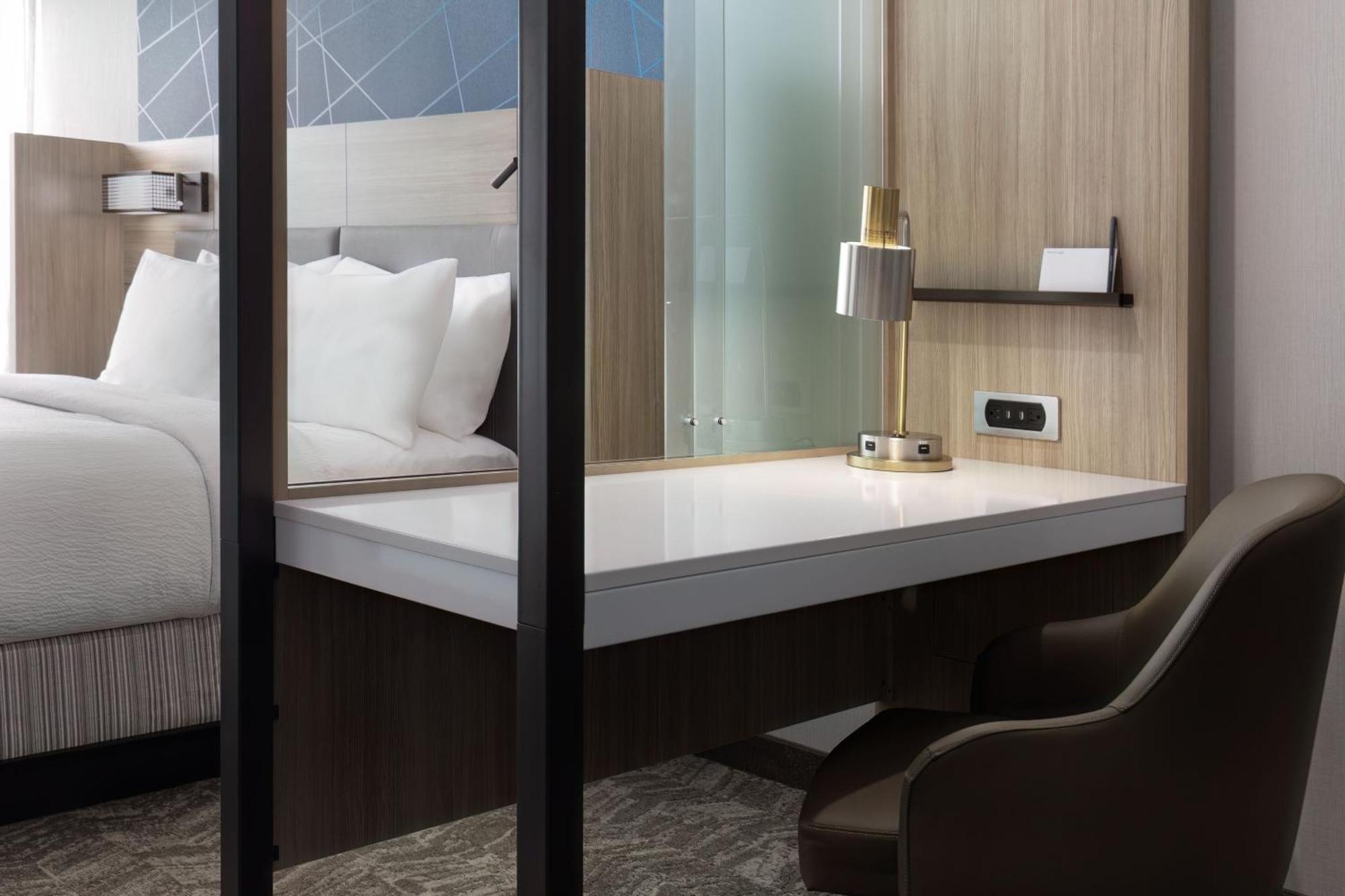 Springhill Suites By Marriott Pleasanton Esterno foto